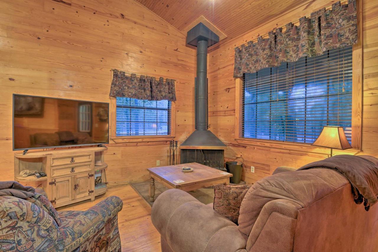 Вілла Hochatown Hideaway With Hot Tub, Grill And Fire Pit! Stephens Gap Екстер'єр фото