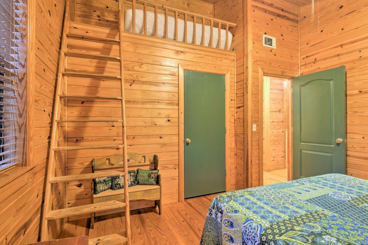 Вілла Hochatown Hideaway With Hot Tub, Grill And Fire Pit! Stephens Gap Екстер'єр фото