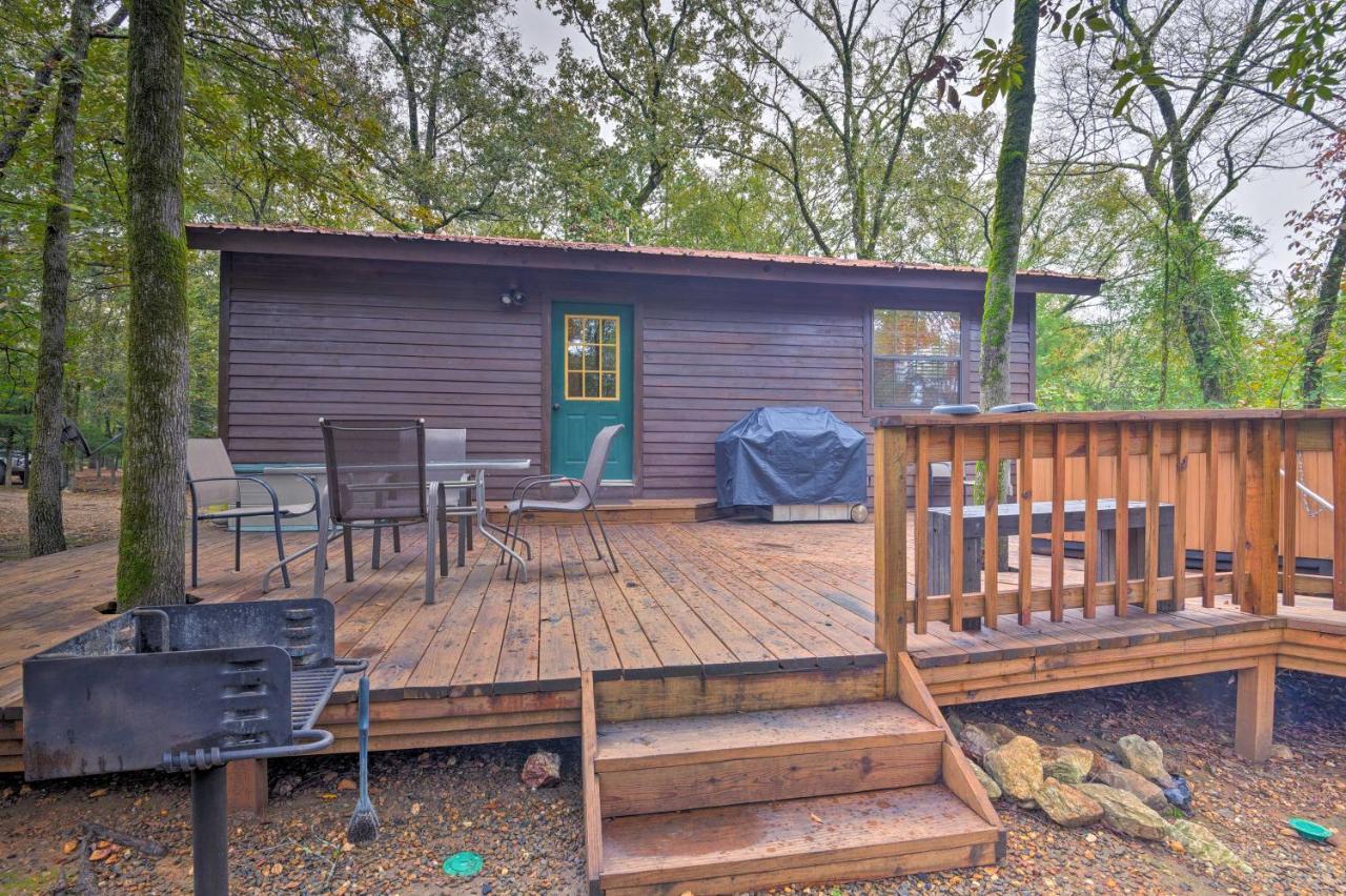 Вілла Hochatown Hideaway With Hot Tub, Grill And Fire Pit! Stephens Gap Екстер'єр фото