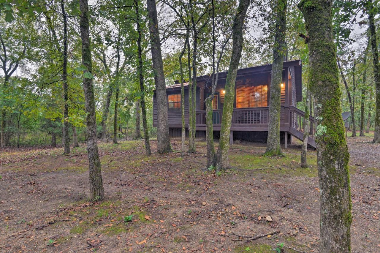 Вілла Hochatown Hideaway With Hot Tub, Grill And Fire Pit! Stephens Gap Екстер'єр фото